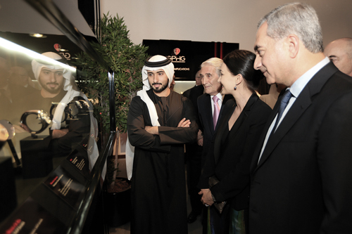 HH Sheikh Majid Bin Mohammed Bin Rashid Al Maktoun avec Carlo Lamprecht et Carine Maillard, président et directrice de la Fondation du GPHG.